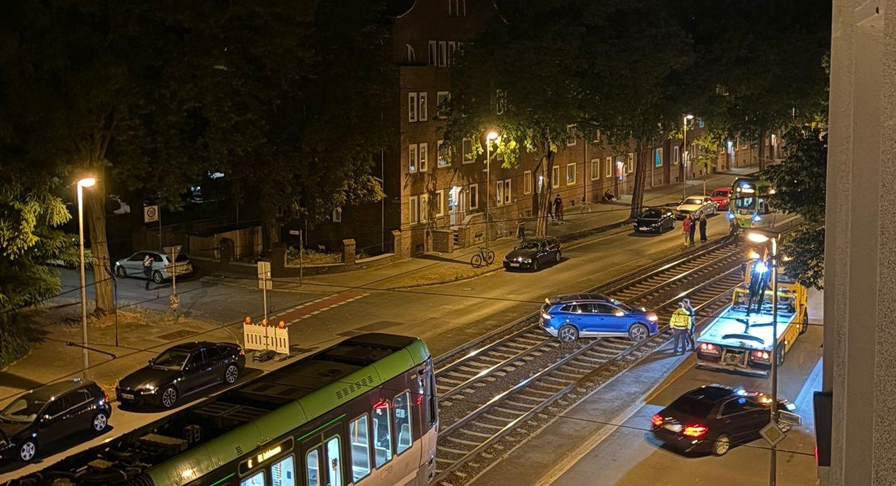 PKW im Gleis 02.07.2026